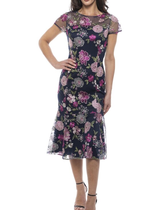 MARINA Dresses & Skirts - NWT MARINA | $169 Embroidered Flutter Sleeve Midi Dress]